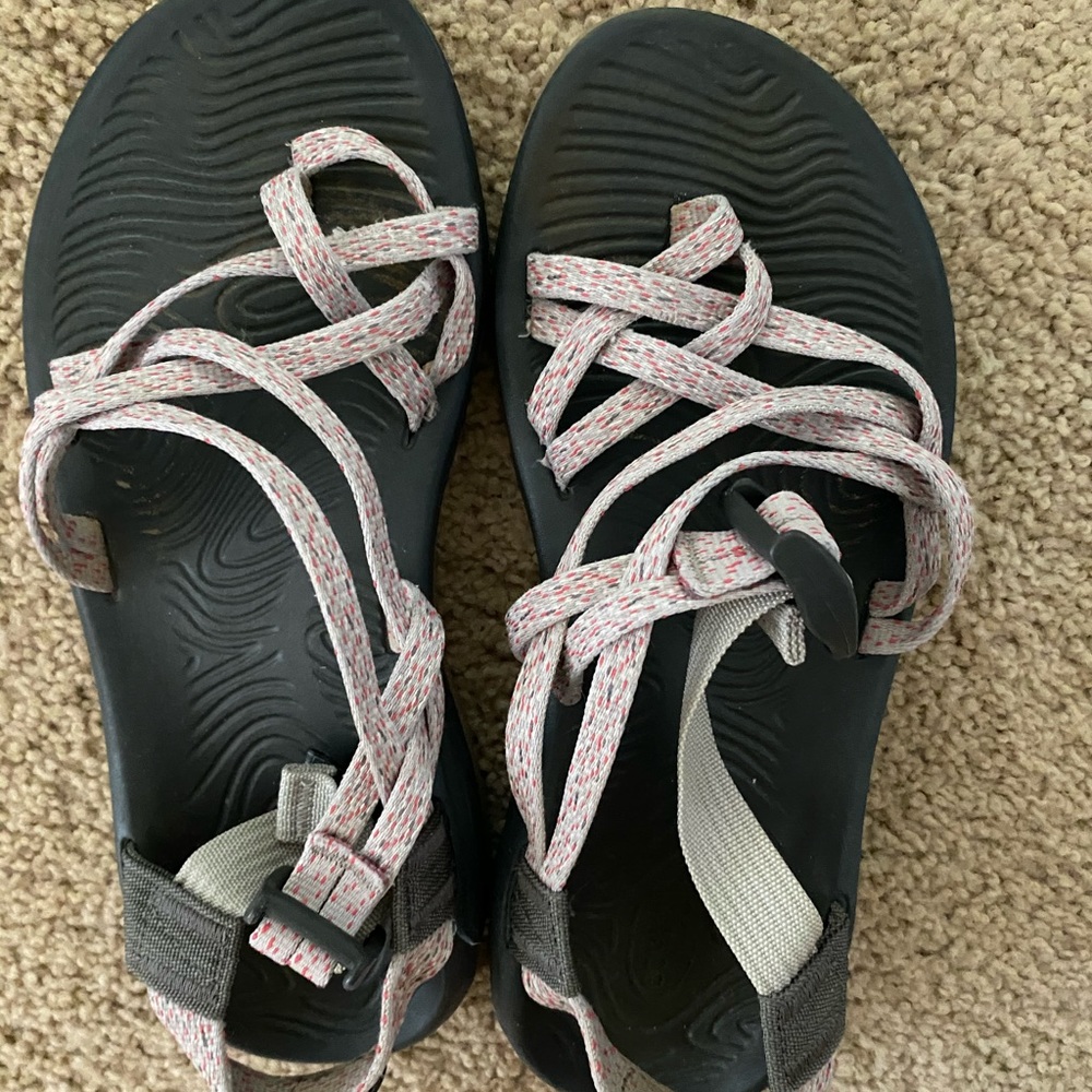 Women’s Size 7 Chacos